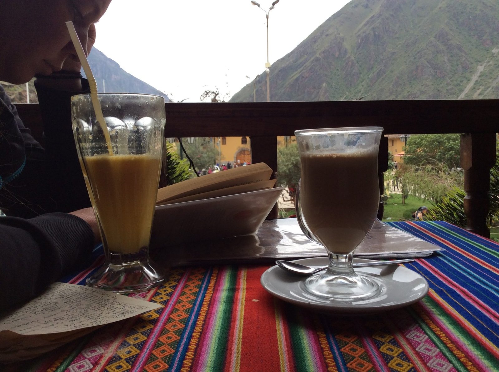 coffee and reading at Cafe Expresso in ollantaytambo