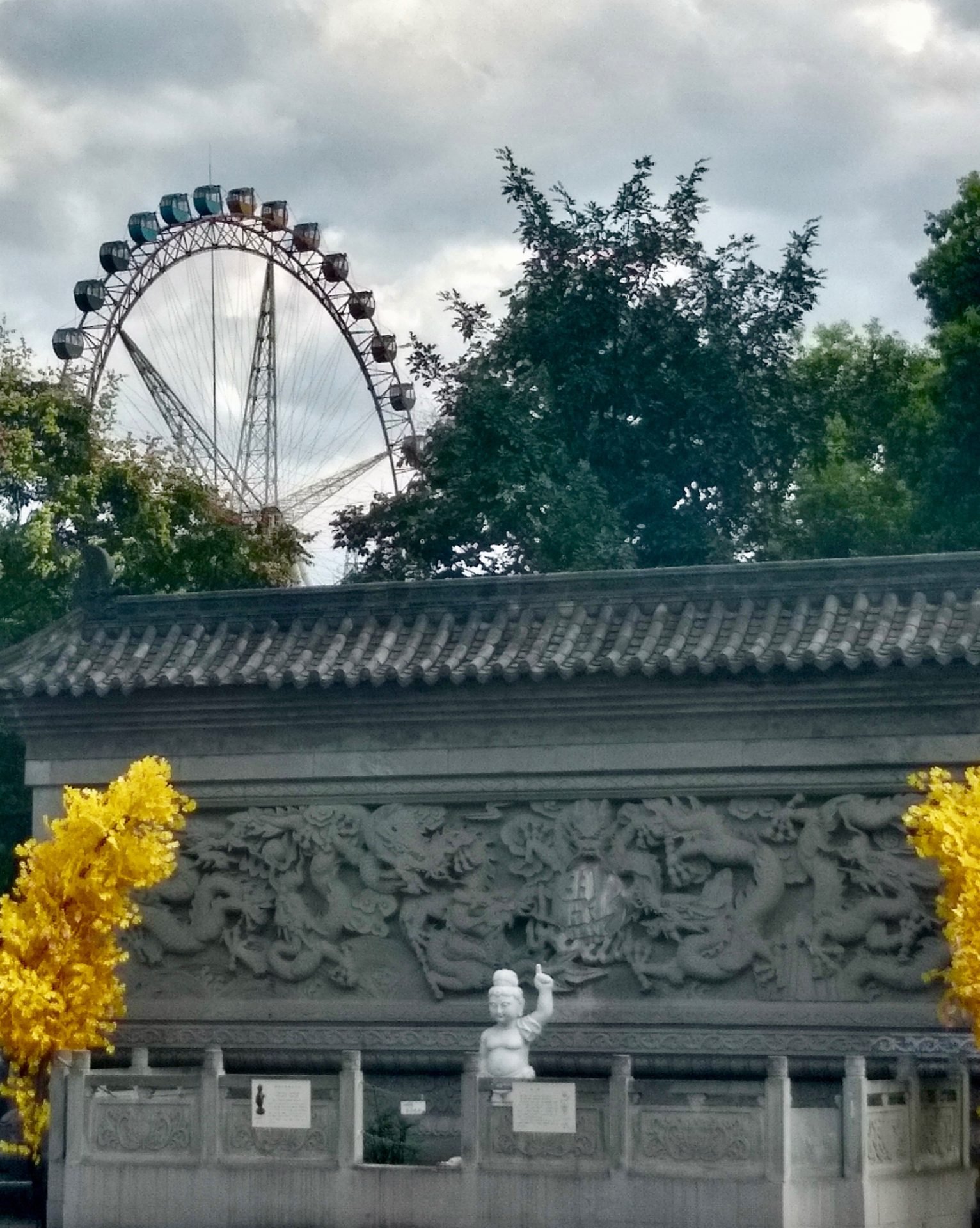 huayan temple in chongqing, china