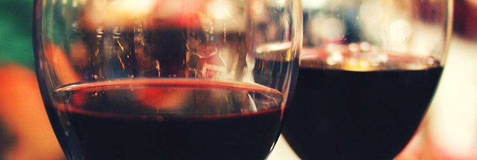 The best alcoholic drinks to try while in Chile, ranging from sweet to tangy to a nice handle of beer.