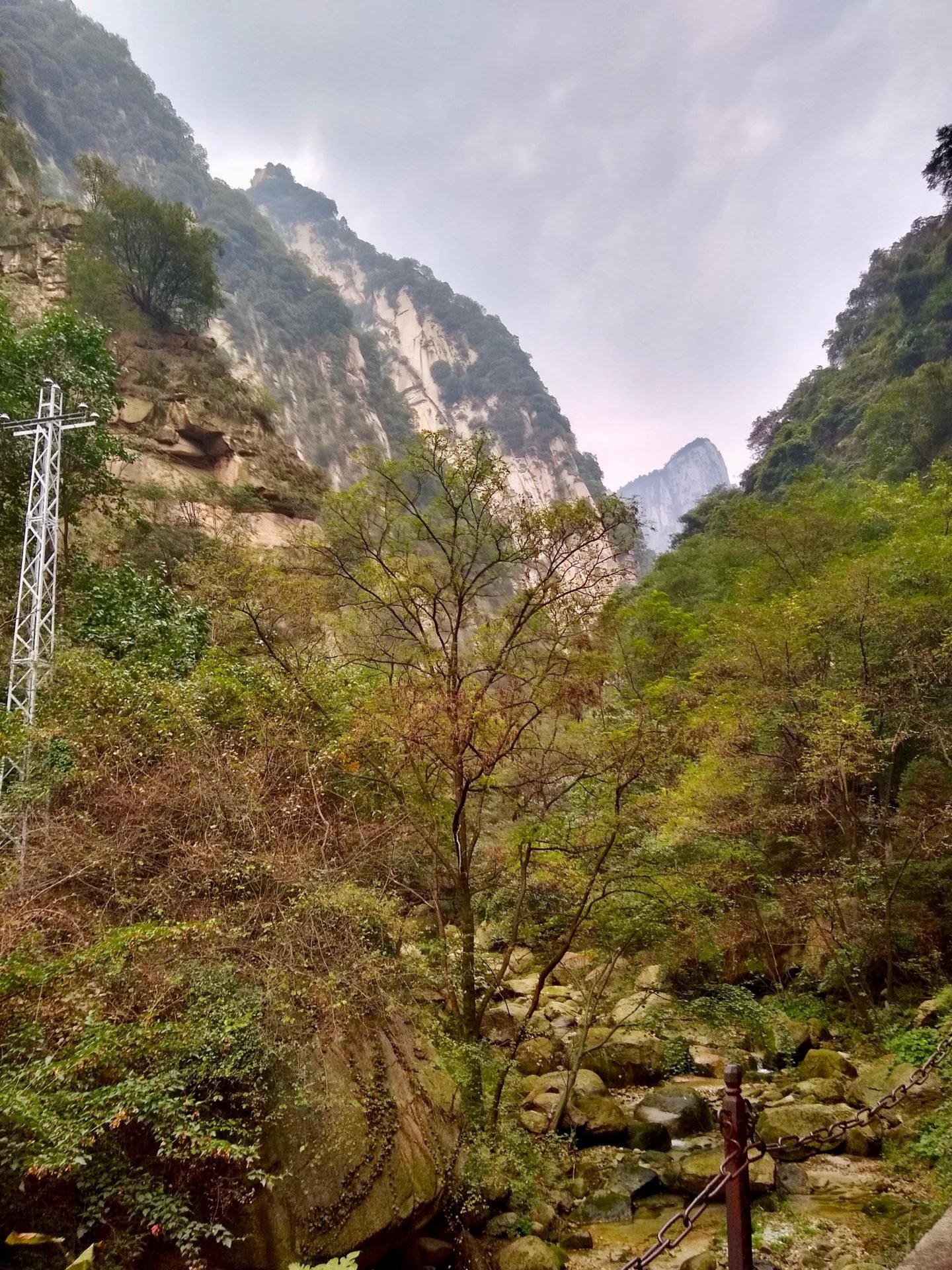 Traveling to Huashan Mountain in Xi'an during a Chinese national holiday is crowded but still worth it. 