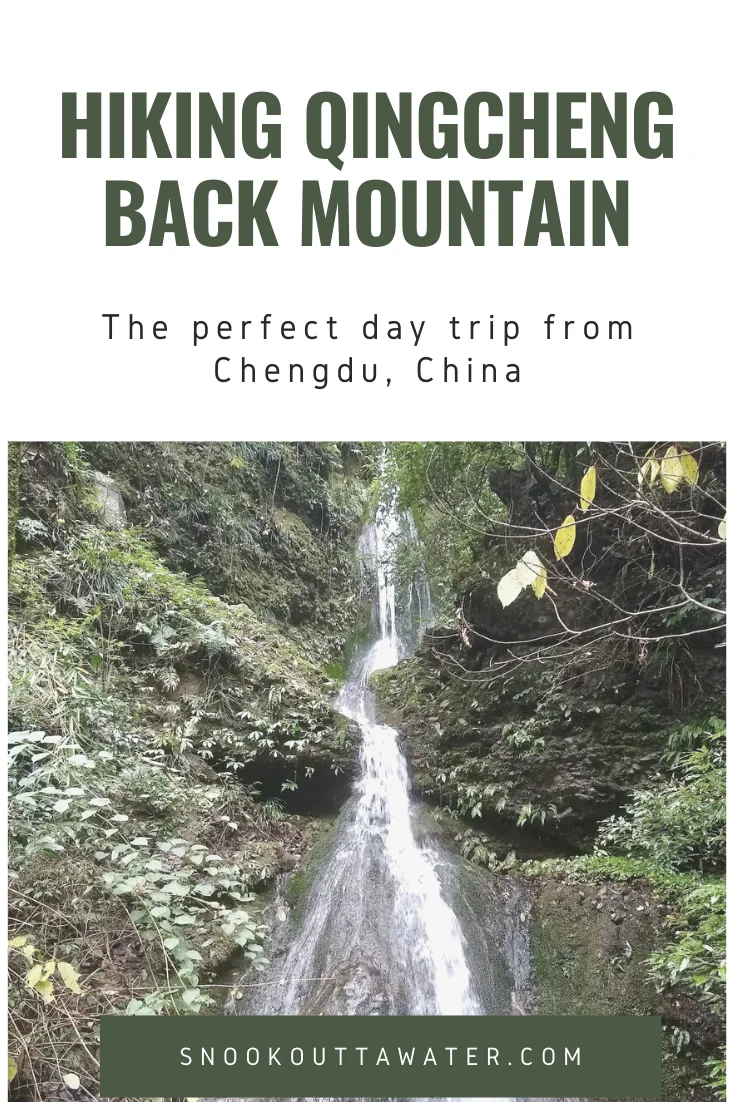 Forced to wrong size: 347x520, natural is 735x1102! Hiking Qingcheng Back Mountain | Want to get out of Chengdu and go for a beautiful day hike? Qingcheng Back Mountain is the perfect option: not far, cheap, & not chock-full of tourists!