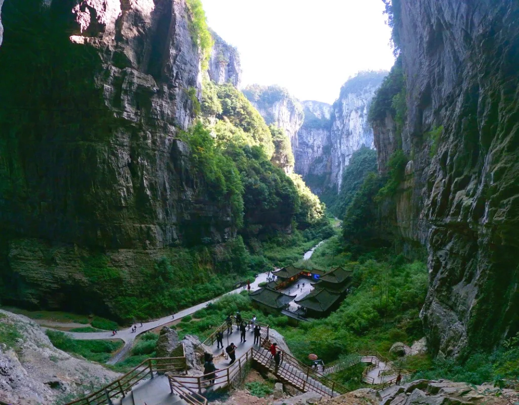 Best things to do in Wulong, China, the perfect 2-day weekend trip from Chongqing or Chengdu.