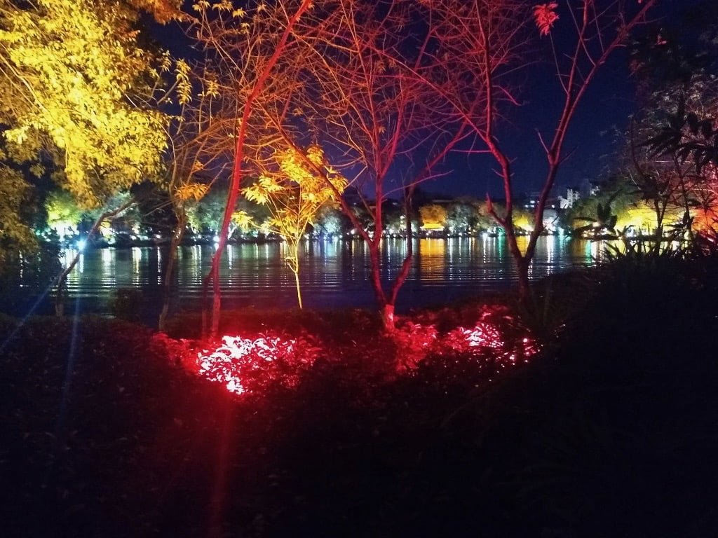 Lit up trees surrounding Ronghu Lake in Guilin on the 4 Rivers, 2 Lakes hiking path