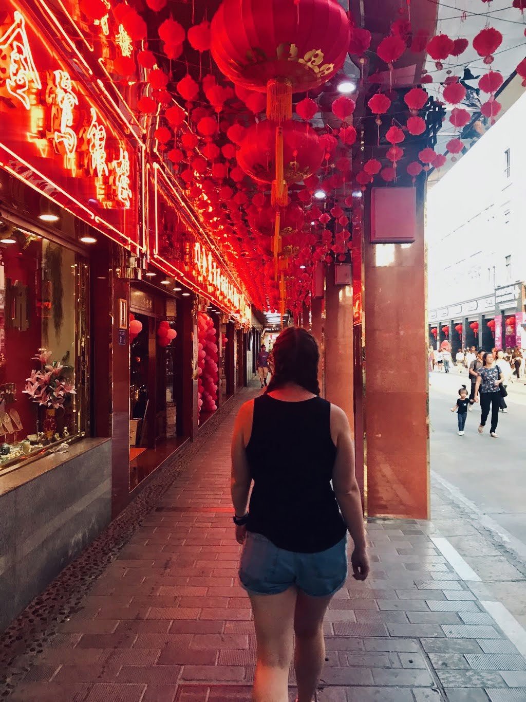 Walking in Xiamen during National Days in China, after covid-19 was controlled